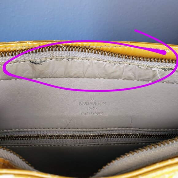 Louis Vuitton Houston Tote - Vintage Yellow (Grey Interior) Vernis Leather - Picture 15 of 17